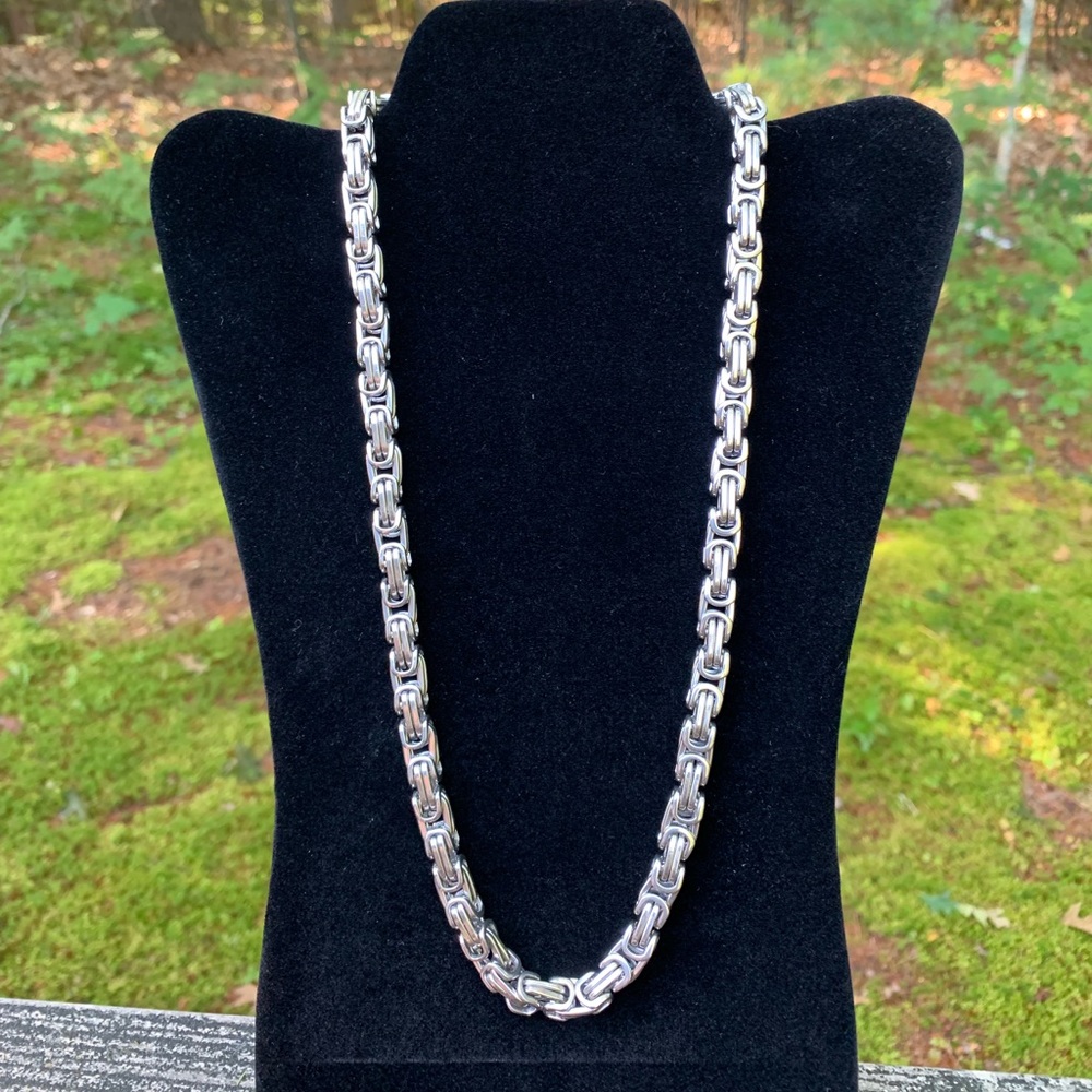 NWT Unisex hypoallergenic Stainless steel